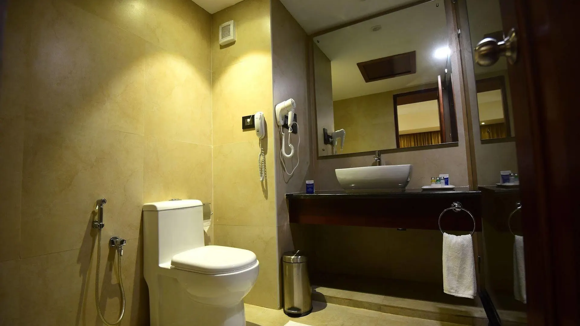 Classic Sarovar Portico Trivandrum Thiruvananthapuram
