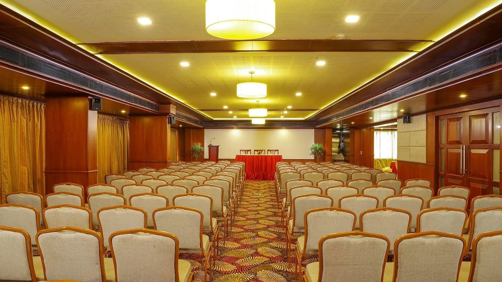 Classic Sarovar Portico Trivandrum Thiruvananthapuram Hotel